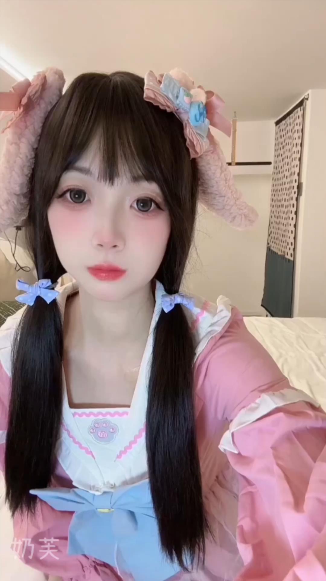 兔叽兔姬/奶芙-定制视频-蝴蝶结粉色Lolita[1V] 写真散本 预览1图