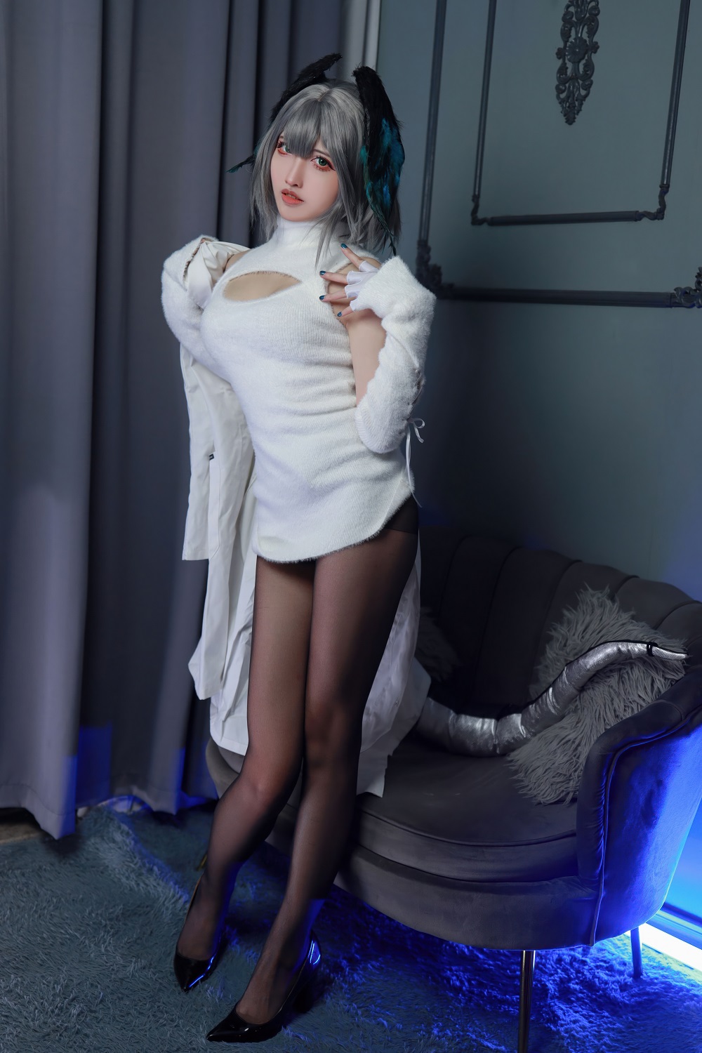 山崎怜Rei-明日方舟-阿克奈兹·霍尔海亚竖毛衣[91P] 写真散本 预览1图