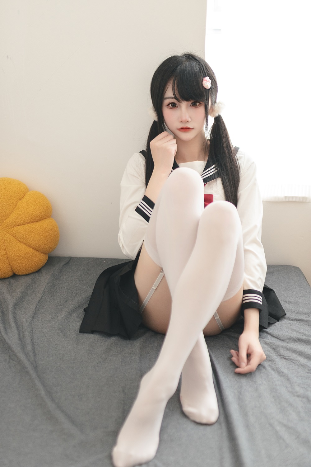 嗷呜酱-白丝水手服[48P] 写真散本 预览2图