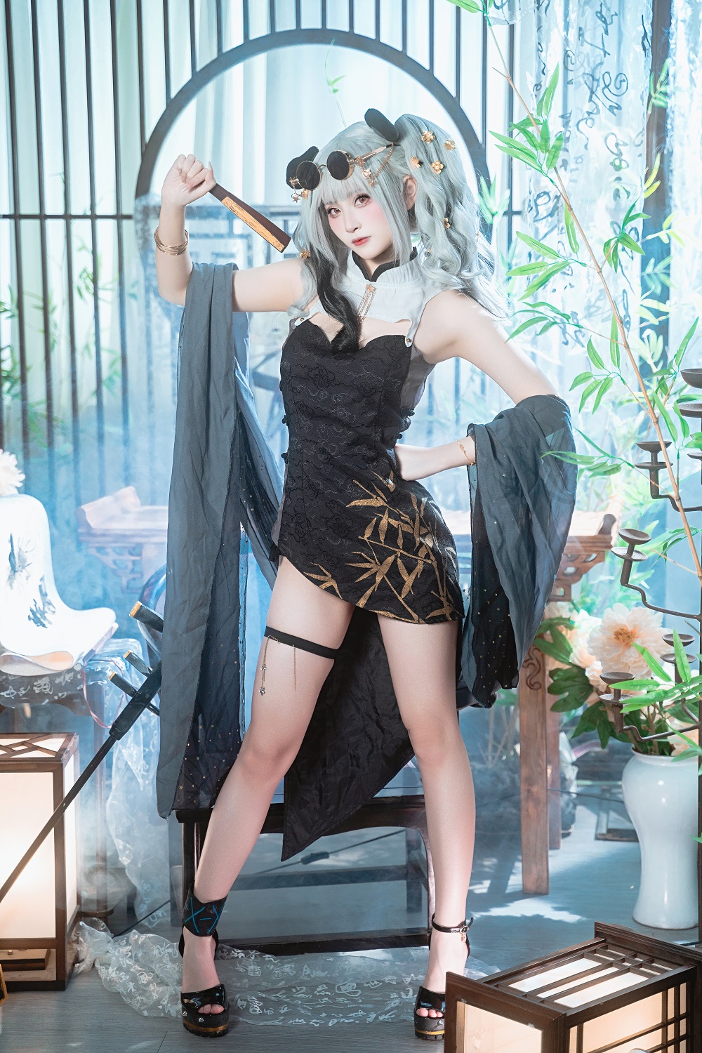 不鱼Sena-明日方舟-食铁兽[28P] 写真散本 预览1图