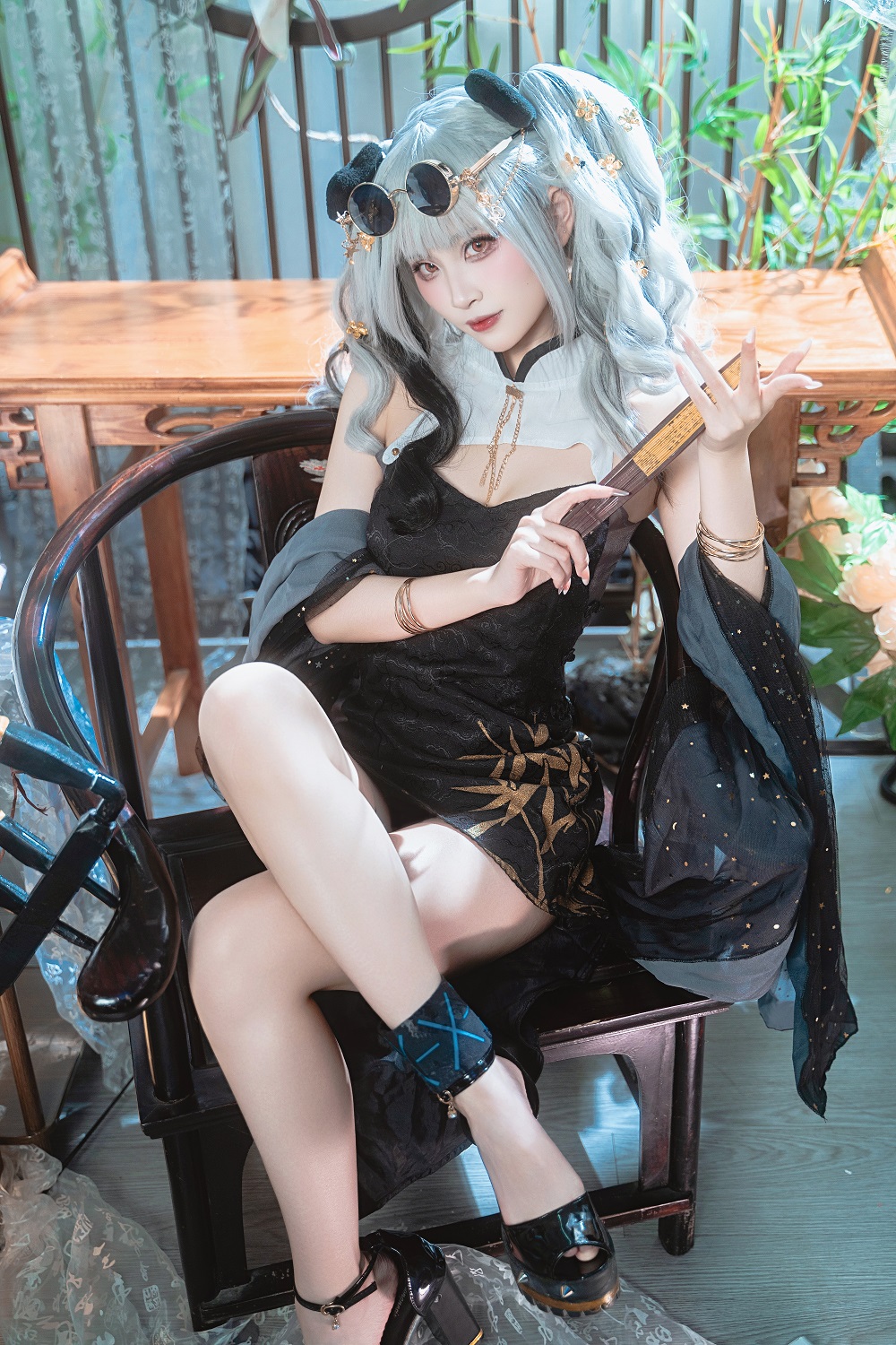 不鱼Sena-明日方舟-食铁兽[28P] 写真散本 预览2图