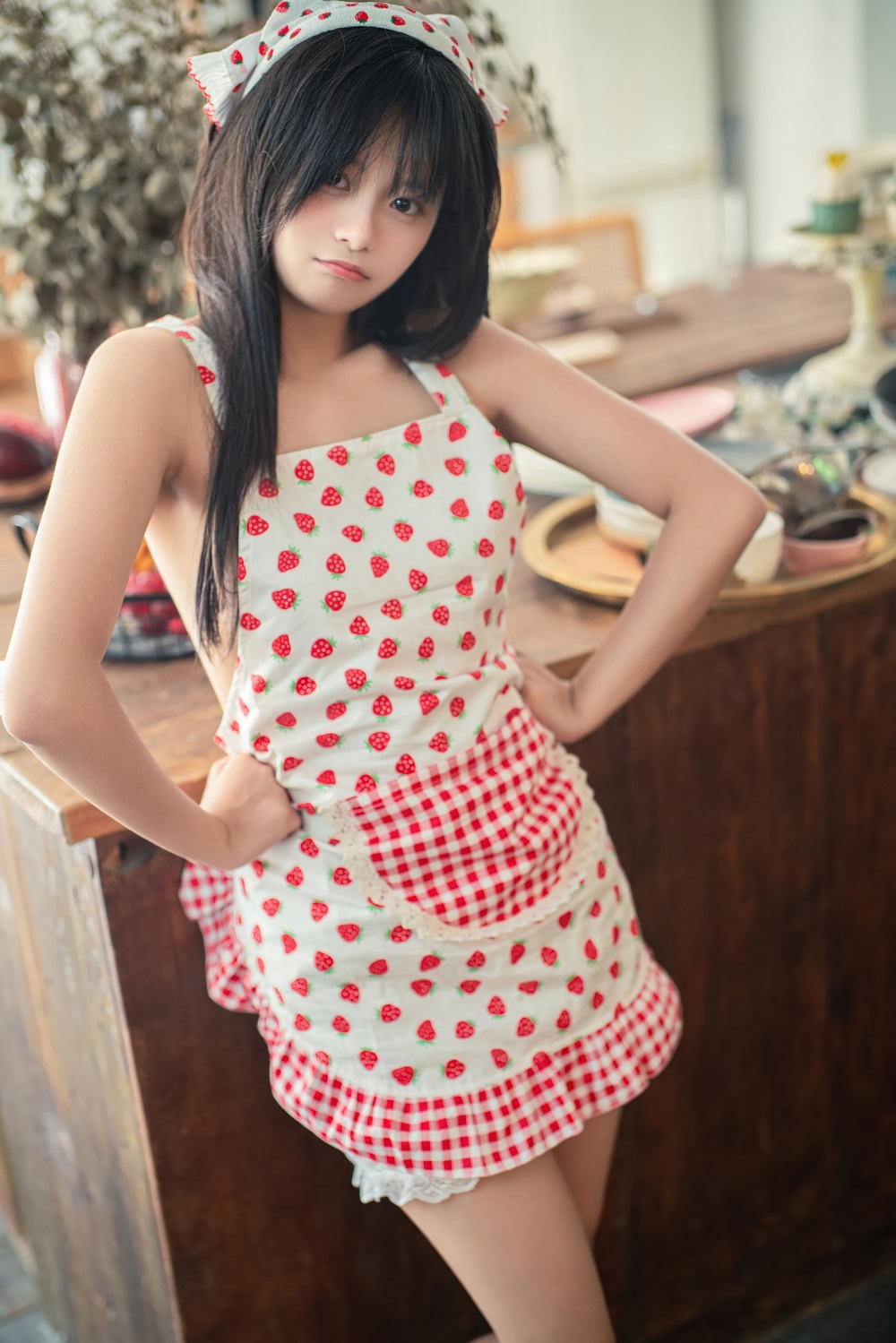 滕子京大王-小厨娘[86P] 写真散本 预览1图