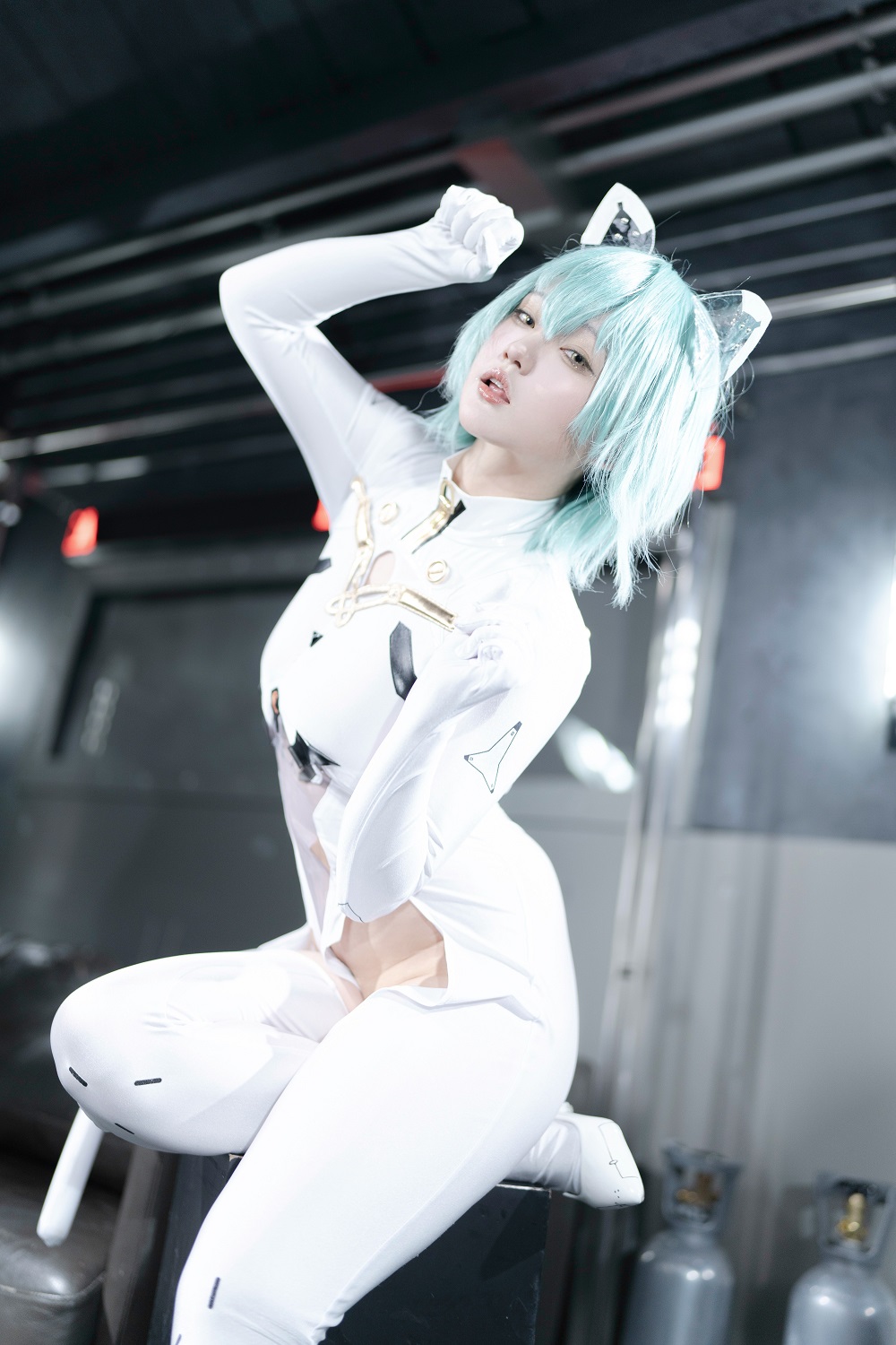 露Mercurius-i-碧蓝航线-纳希莫夫原皮[40P] 写真散本 预览1图