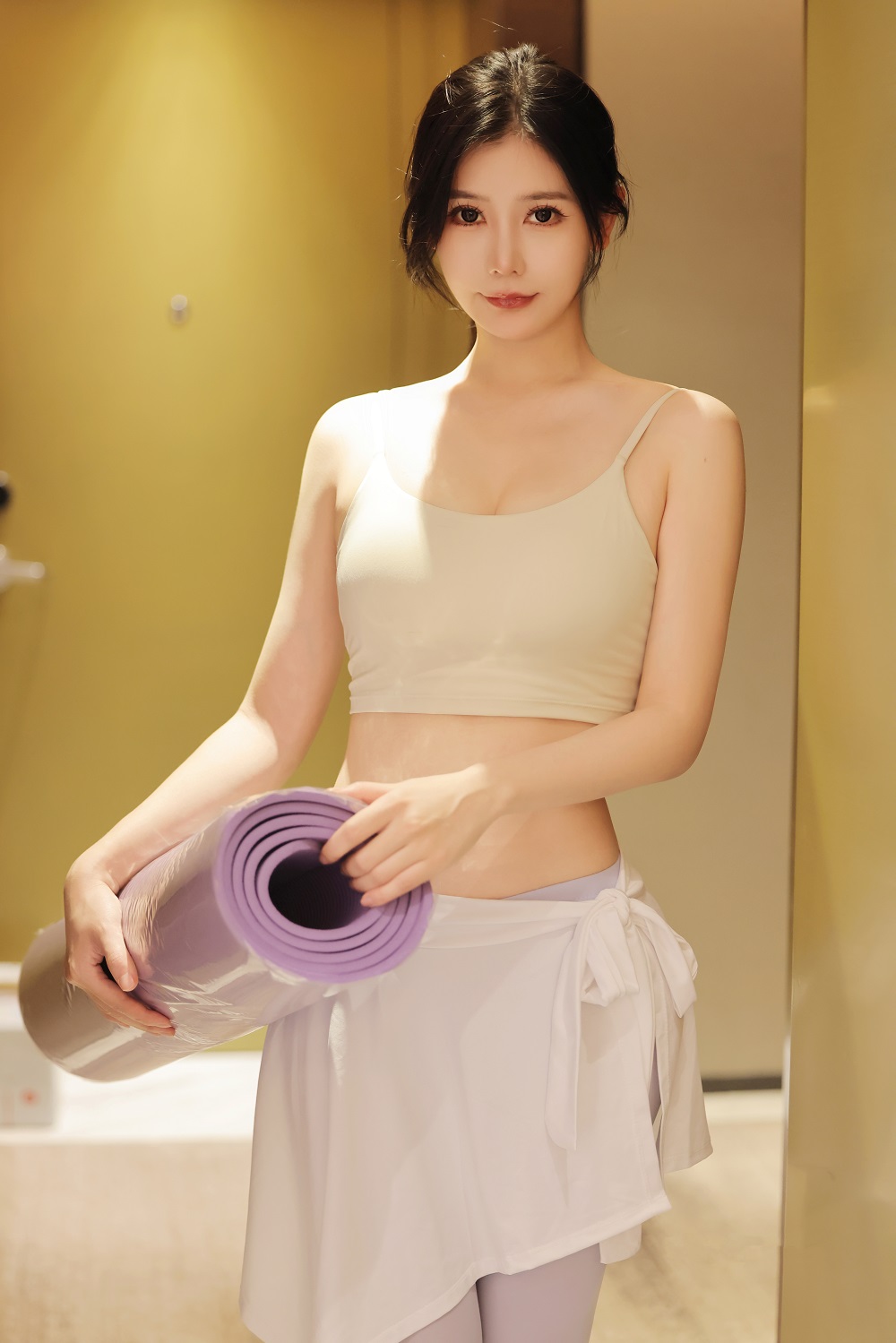 尹甜甜-内购助力作品-瑜伽老师[81P+1V] 写真散本 预览1图
